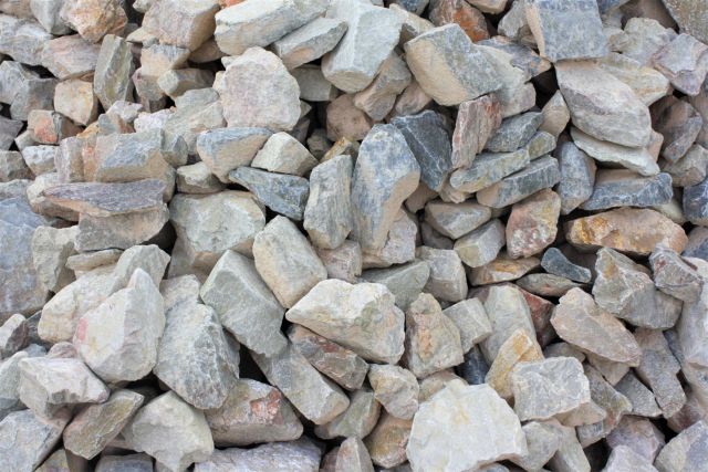 PIERRES A GABION MULTICOULEURS