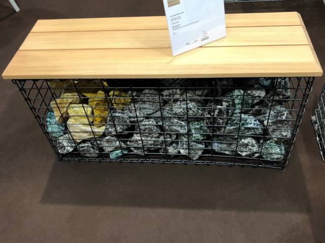 Gabion avec assise